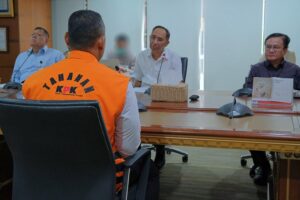 suasana pemeriksaan Etik oleh Dewan Pengawas KPK